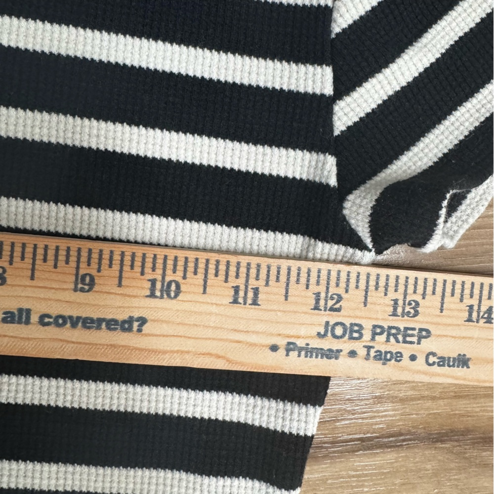 Atelier By Kirious XS Black & White Striped Short Sleeve Cropped Knit Top Preppy - Picture 5 of 6